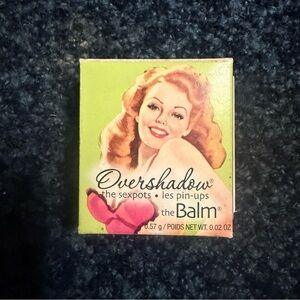 theBalm Overshadow in tan